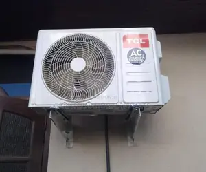 Non Inverter 18000BTU (Tcl Brand) AC