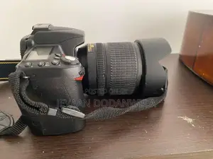 Nikon D90 18-135mm Camera