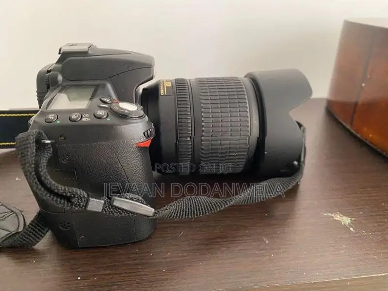 Nikon D90 18-135mm Camera
