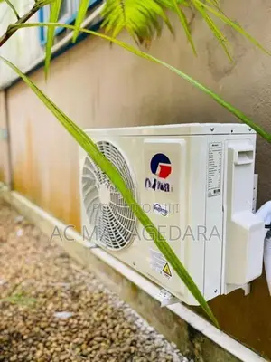 12000BTU Gree Inverter Brand New AC R32 Gas