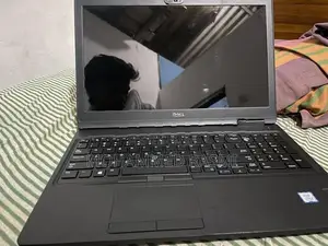 Dell Latitude 5590 Touchscreen Laptop (Used)