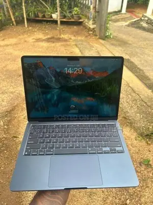 Apple MacBook Air M2