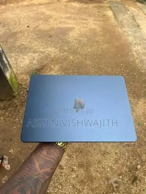 Apple MacBook Air M2
