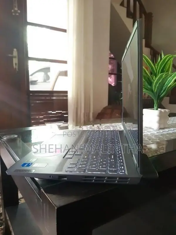 Lenovo LOQ
