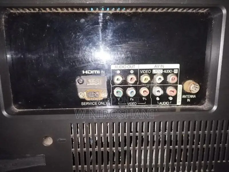 LG 32 Inch LCD TV