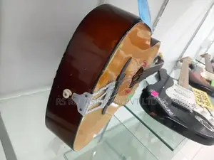 Box Guitar