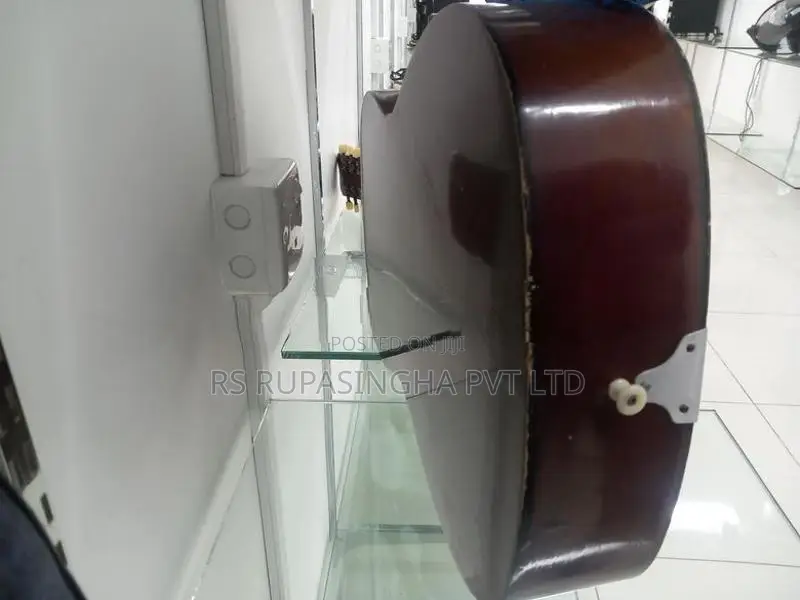 Box Guitar