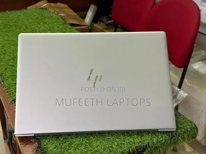 HP New Version i7 8Gen 8/256GB 15.6”FHD AMD VGA