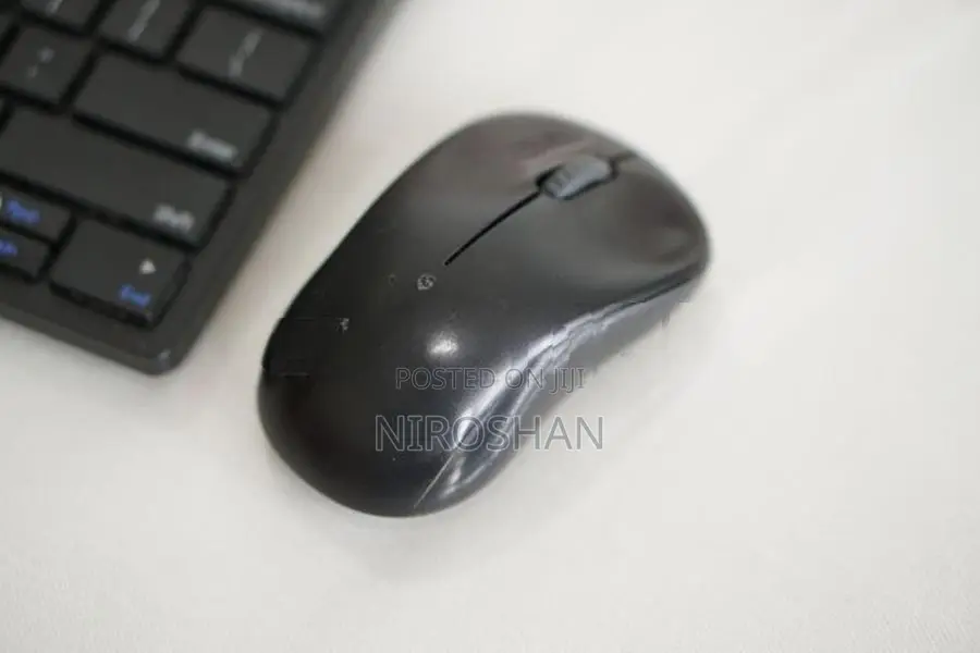 Compact Wireless Keyboard with Mouse (BT)