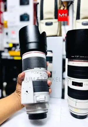 Canon EF 70-200mm f/2.8L IS ll USM Telephoto Lens