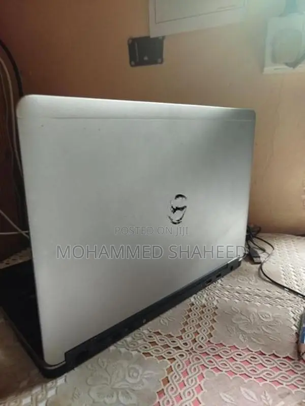 Dell Latitude E7440 Laptop