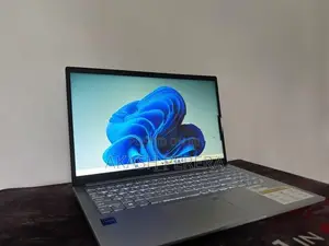 Asus Vivobook 15 Laptop