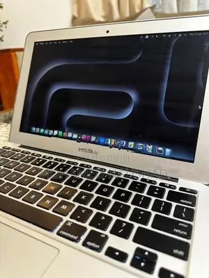 Apple MacBook Air 11" silver color