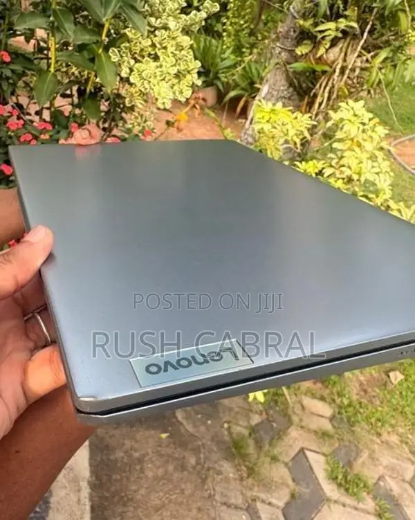 Lenovo IdeaPad Slim 3 | i5 16GB RAM 512GB SSD