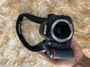 Nikon D3100 Camera Kit