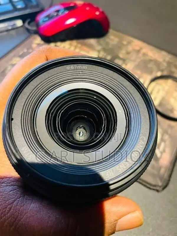 Canon RF 24-105mm f/4