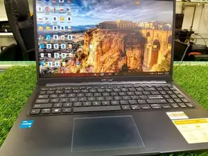 Asus Vivo Book Laptop