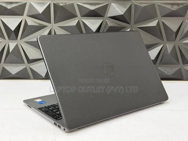 HP 250 G8 Core i5 11th Gen/8GB Ram/256GB NVMe/15.6 FHD Screen