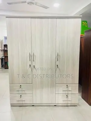 Melamine 3 door 4 lagrs