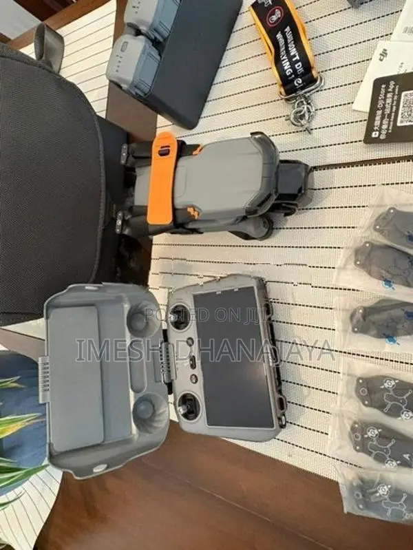 DJI Air 3 Fly More Combo
