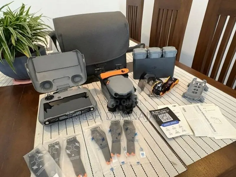 DJI Air 3 Fly More Combo