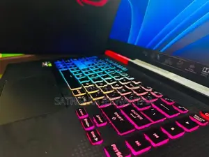 Asus Rog Strix G15 300HZ