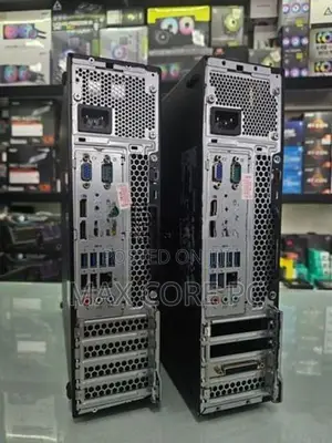 Lenovo ThinkCentre M800/M900 Core i3 6th Gen 4GB DDR4 500GB HDD SFF