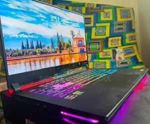 Asus Rog Strix G15 300HZ