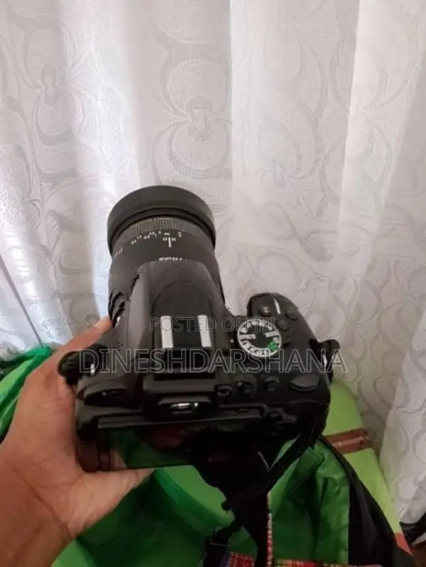 Nikon D5100 DSLR Camera