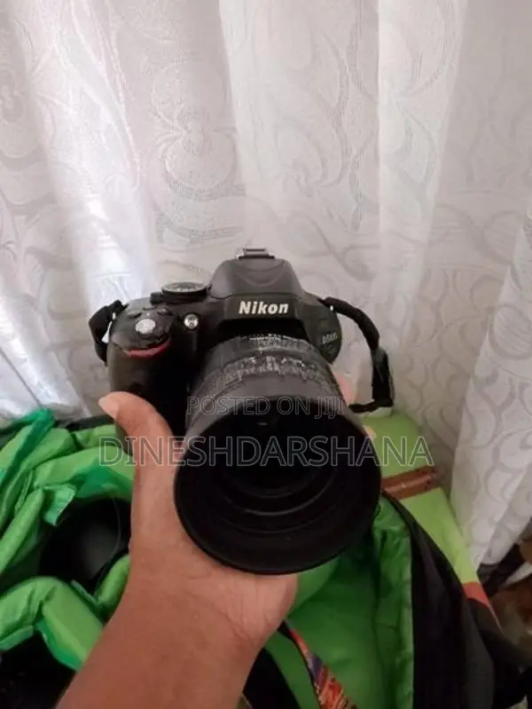 Nikon D5100 DSLR Camera