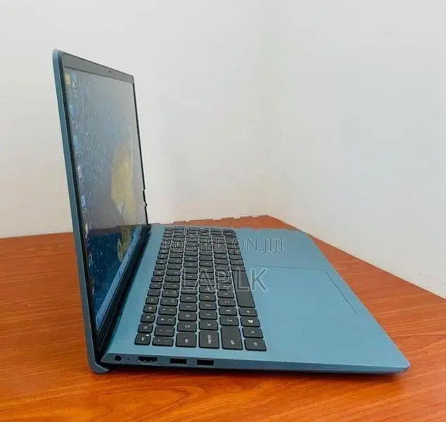 Dell Latitude 15 3511 Core i3 11GEN FHD 4GB RAM 256GB SSD