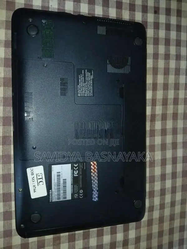 Toshiba Sattelite C850D Laptop