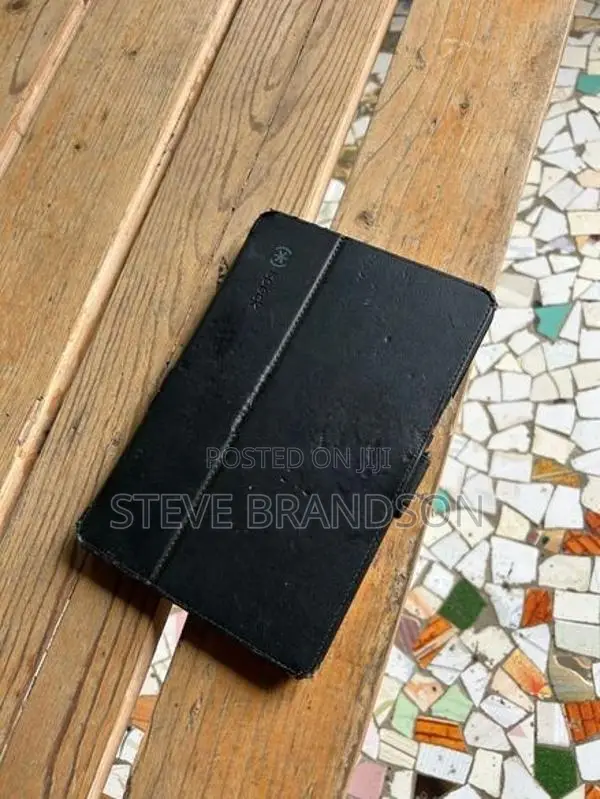 Apple iPad Mini 1