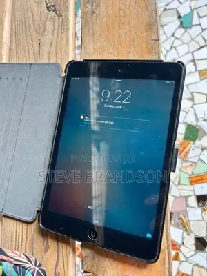 Apple iPad Mini 1