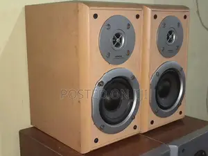 Hitachi Speakers