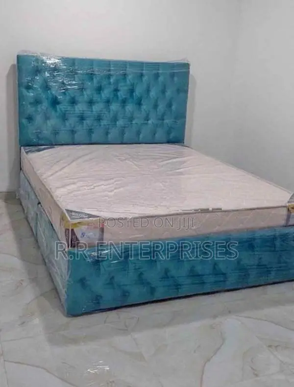 New Luxury Cushion Divan Bed with Spring Mattresses