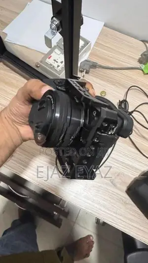 Sony Alpha 6400 With 16-50mm Lens