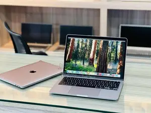 Apple Macbook Pro 2020 -Intel I7 +32GB RAM -1TB SSD