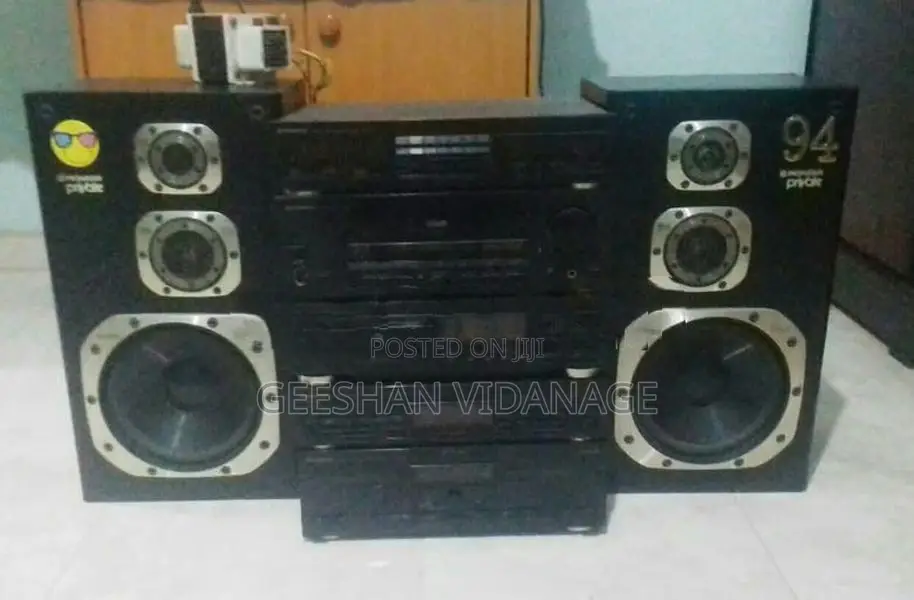 Pioneer Amp with Speakers