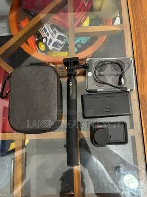 DJI Osmo Action 5 Pro Adventure Combo