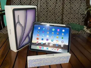 Apple iPad Air M3 11″ 128GB WiFi Full Box