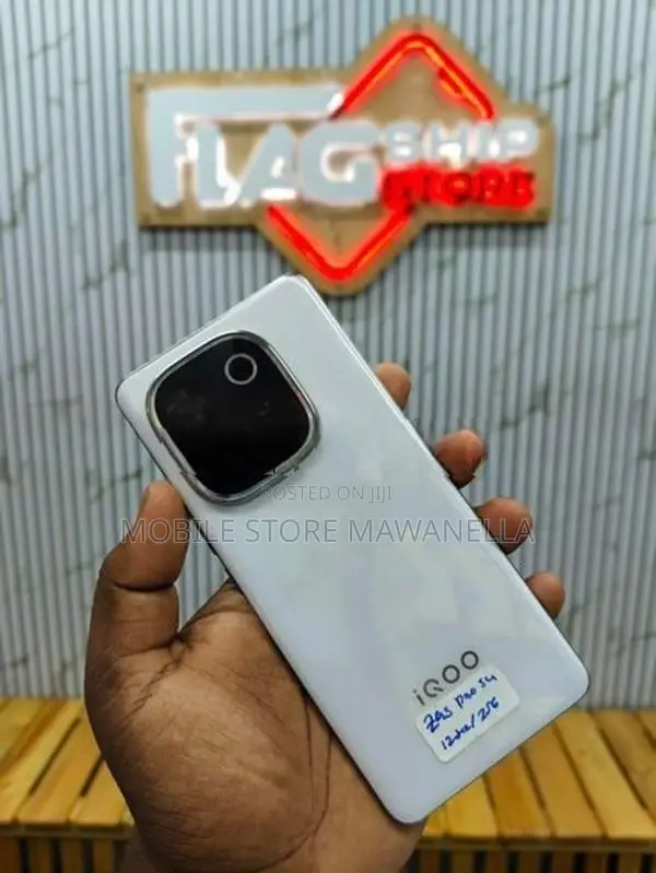 iqoo Z9S Pro 5G 12|256GB (Used)