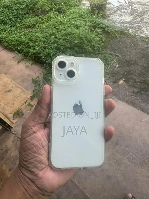 Apple iPhone 13 (Used)