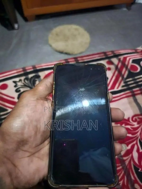 Samsung Galaxy S10 5G (Used)