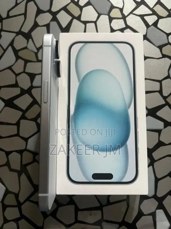 Apple iPhone 15 (Used)