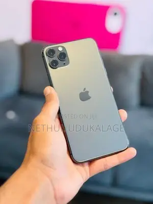 Apple iPhone 11 Pro Max 512GB (Used)