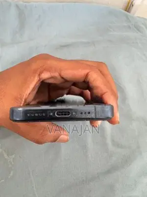 Apple iPhone 15 Pro (Used)
