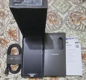 Samsung Galaxy S25 (Used)