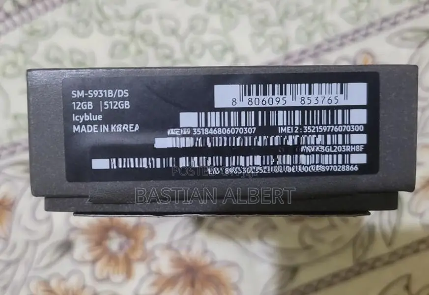 Samsung Galaxy S25 (Used)