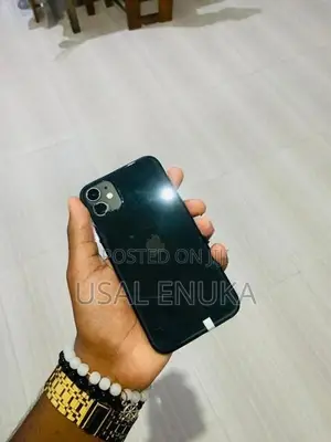 Apple iPhone 11 (Used)